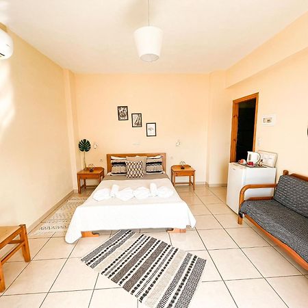Lefteris Rooms Kámbos Екстериор снимка