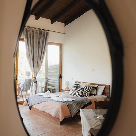 Lefteris Rooms Kámbos Екстериор снимка