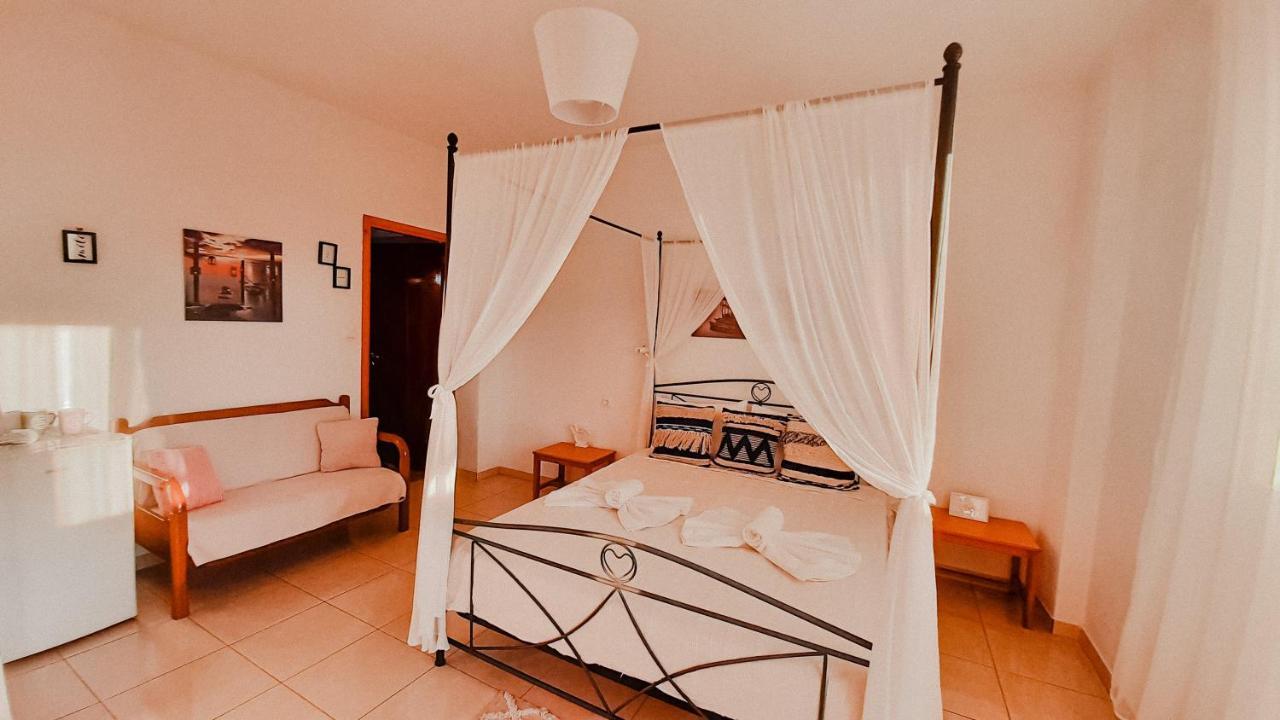 Lefteris Rooms Kámbos Екстериор снимка