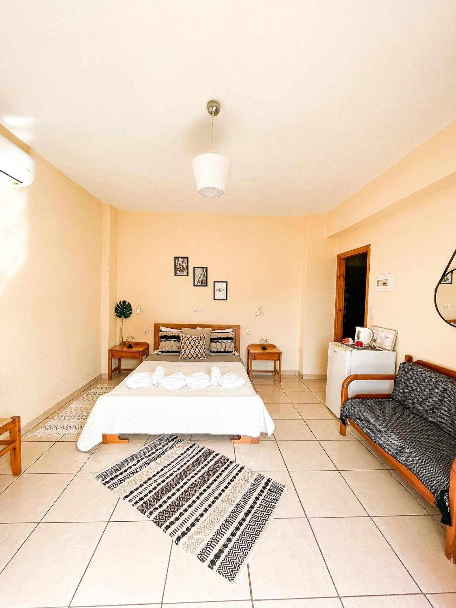 Lefteris Rooms Kámbos Екстериор снимка