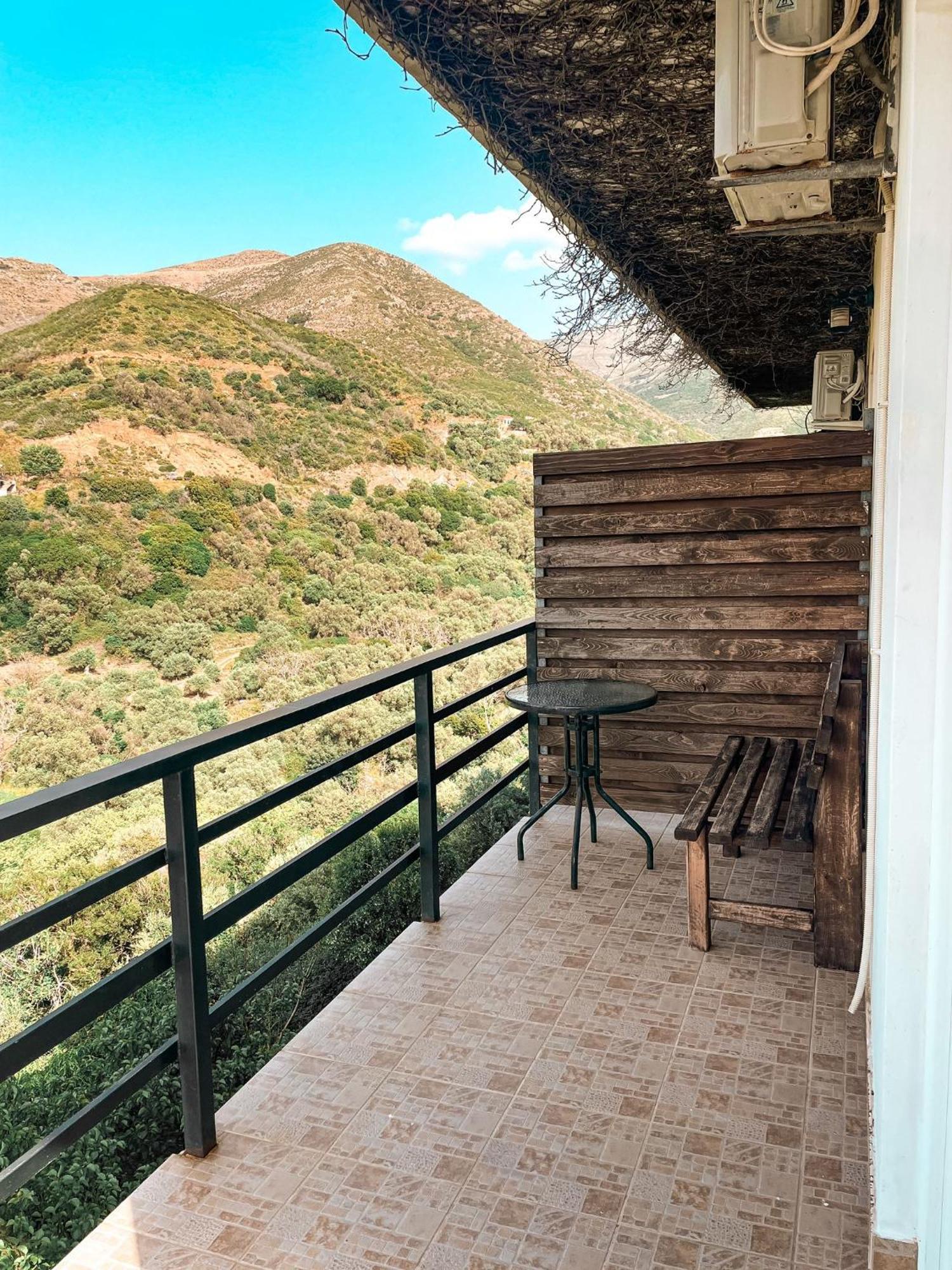 Lefteris Rooms Kámbos Екстериор снимка