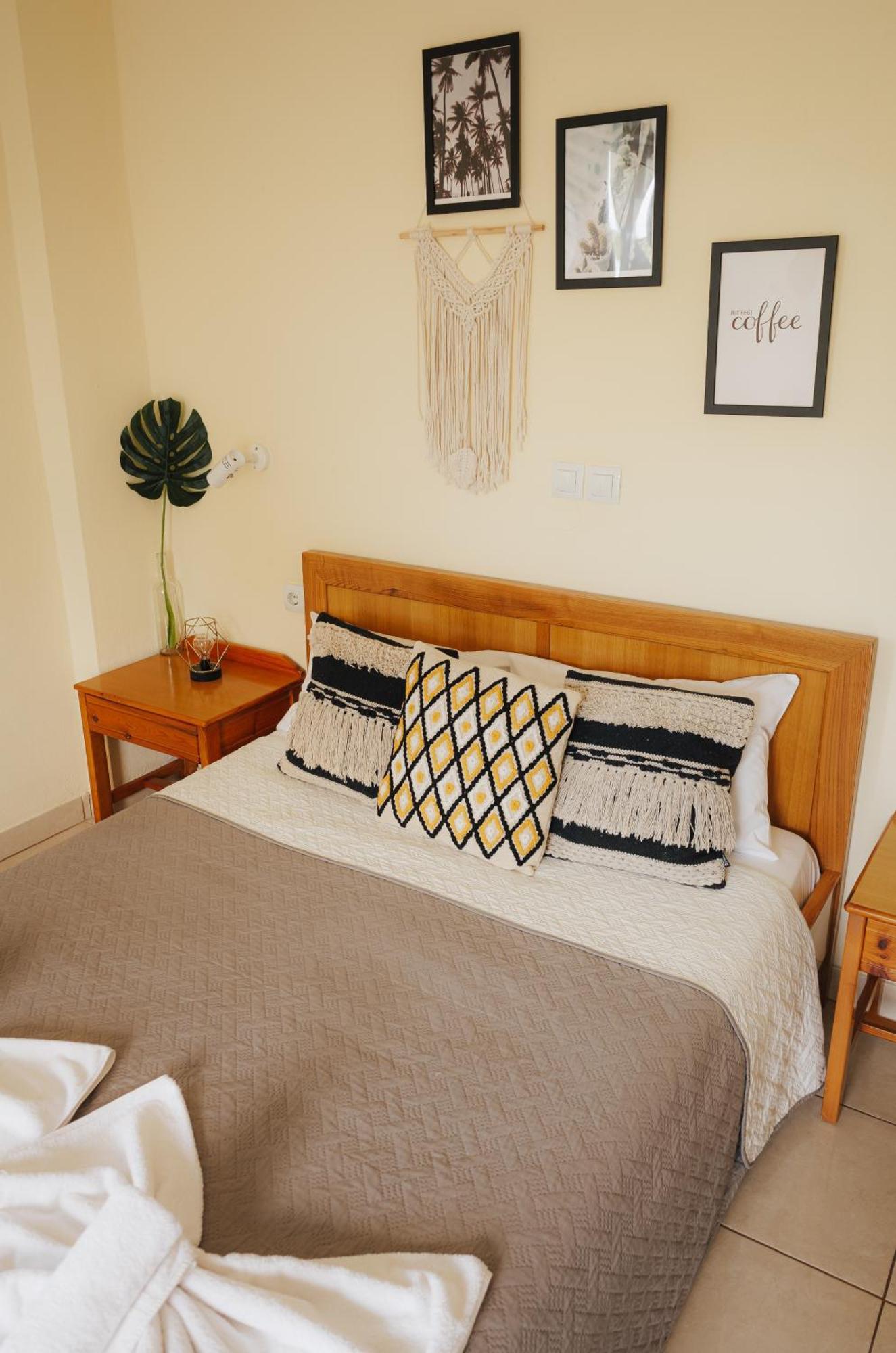 Lefteris Rooms Kámbos Екстериор снимка
