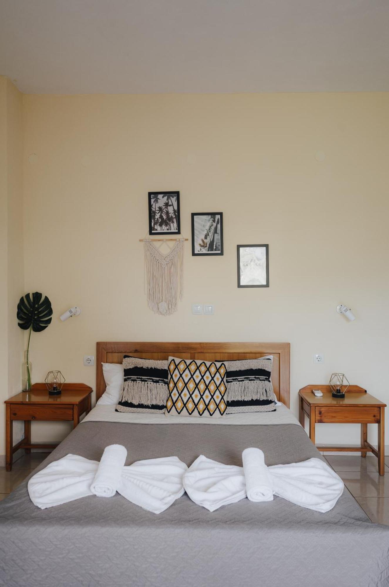 Lefteris Rooms Kámbos Екстериор снимка