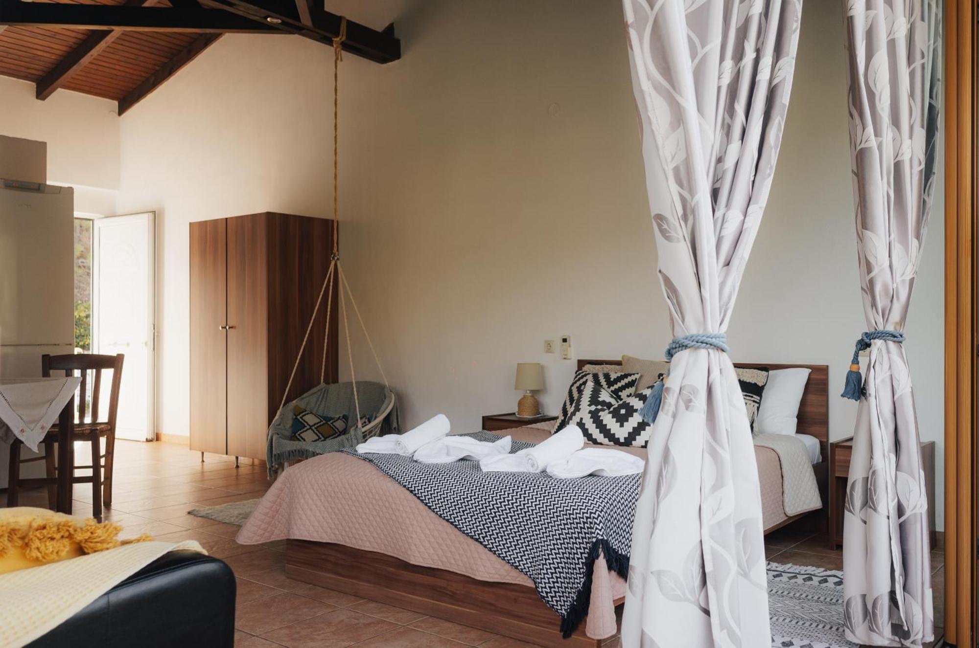 Lefteris Rooms Kámbos Екстериор снимка
