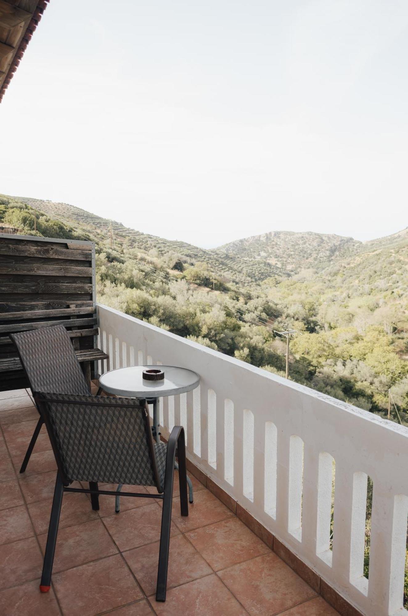 Lefteris Rooms Kámbos Екстериор снимка