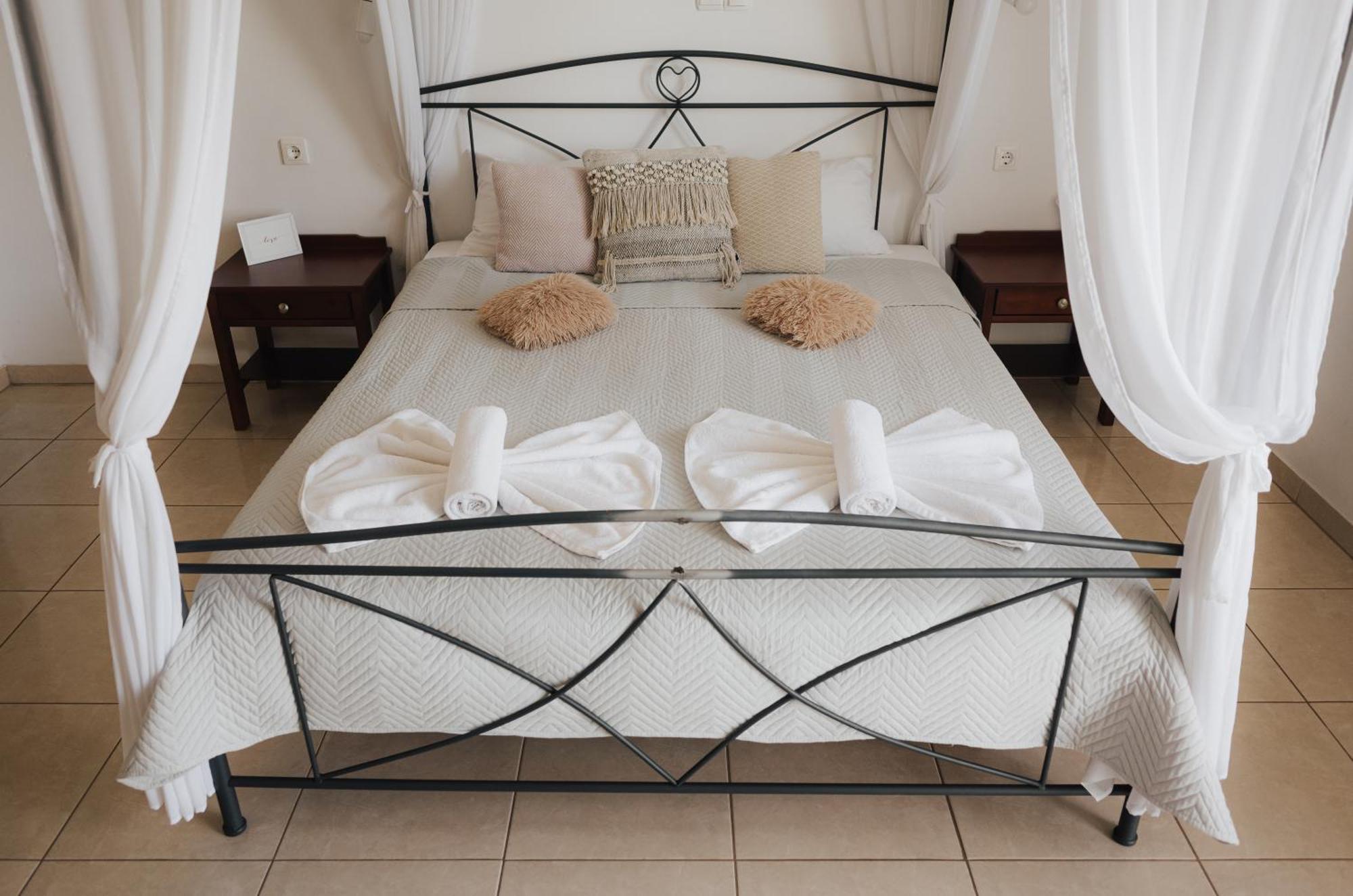Lefteris Rooms Kámbos Екстериор снимка